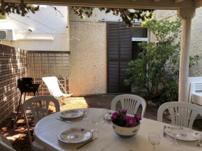 Villa T4 pour 8 pers. à 350m de la plage avec 3 terrasses, parking privé et équipements complets - FR-1-81-415